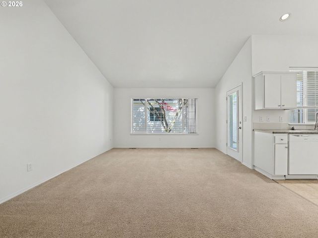 14439 Se OREGON TRAIL Dr, Clackamas, OR 97015