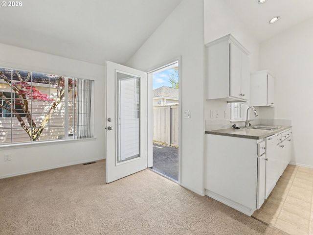 14439 Se OREGON TRAIL Dr, Clackamas, OR 97015