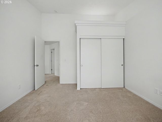 14439 Se OREGON TRAIL Dr, Clackamas, OR 97015