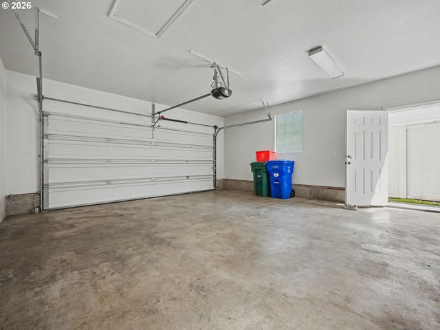 14439 Se OREGON TRAIL Dr, Clackamas, OR 97015