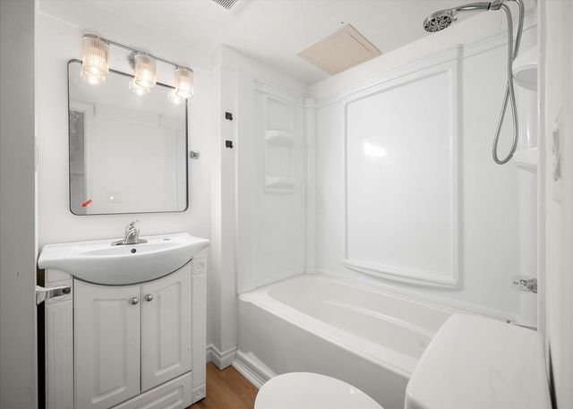 1327 E Lacrosse Ave, Spokane, WA 99207