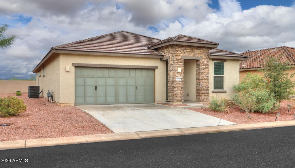 21165 N Evergreen Drive, Maricopa, AZ 85138 — photo 2