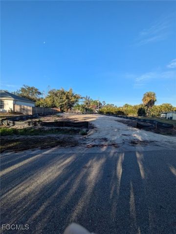 19790 Adams RD, Fort Myers, FL 33908