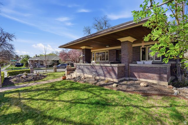 1400 S 1000 E, Salt Lake City, UT 84105