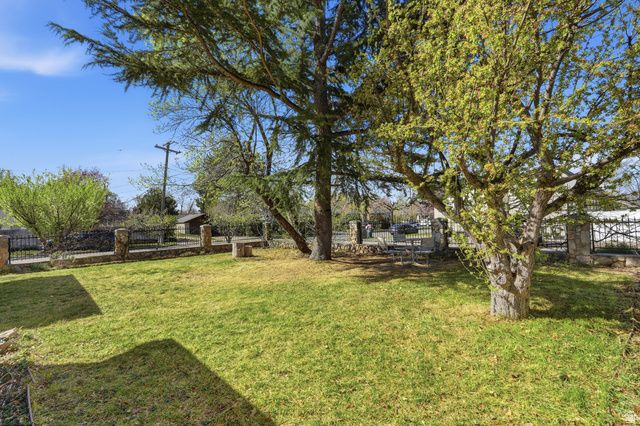 1400 S 1000 E, Salt Lake City, UT 84105