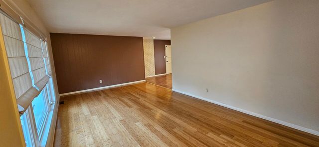 1608 Briarwood Drive, Carbondale, IL 62901