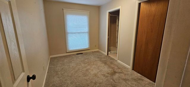 1608 Briarwood Drive, Carbondale, IL 62901