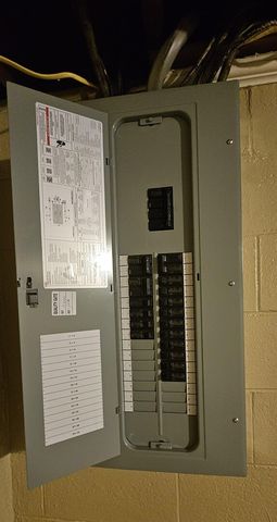 1608 Briarwood Drive, Carbondale, IL 62901