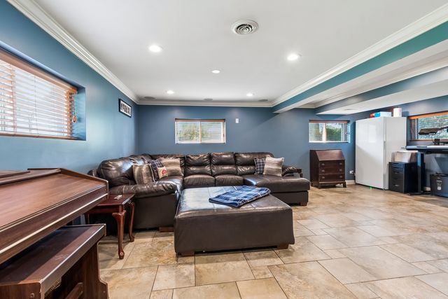10009 NW Circle Drive, Richmond, IL 60071