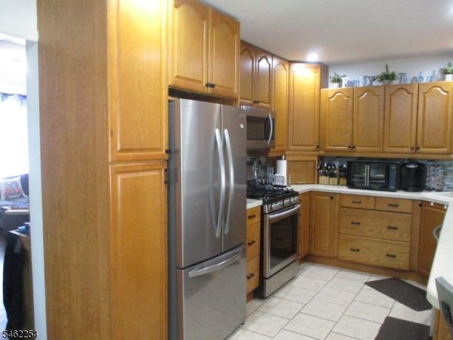 32 Newman Ave, Nutley Twp., NJ 07110