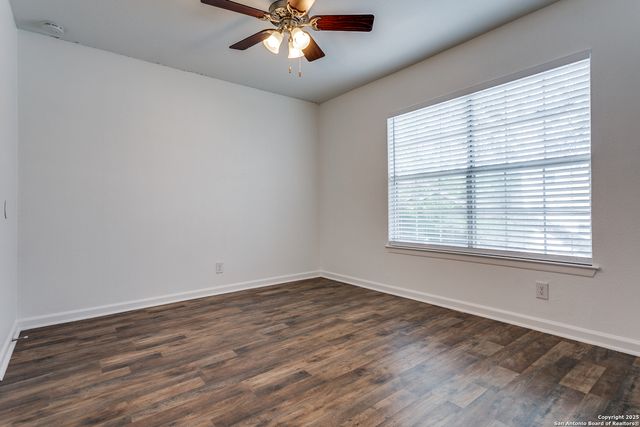 12273 Apricot Dr, San Antonio, TX 78247