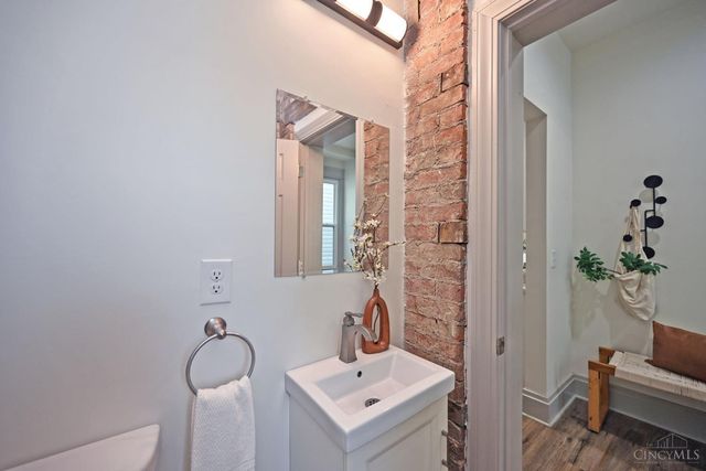 3514 Hudson Avenue, Cincinnati, OH 45207