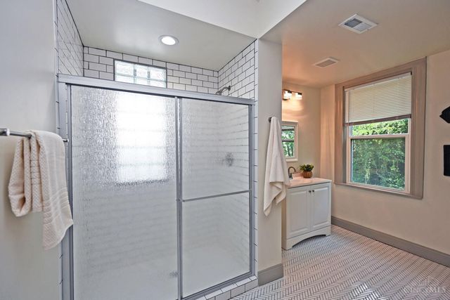 3514 Hudson Avenue, Cincinnati, OH 45207
