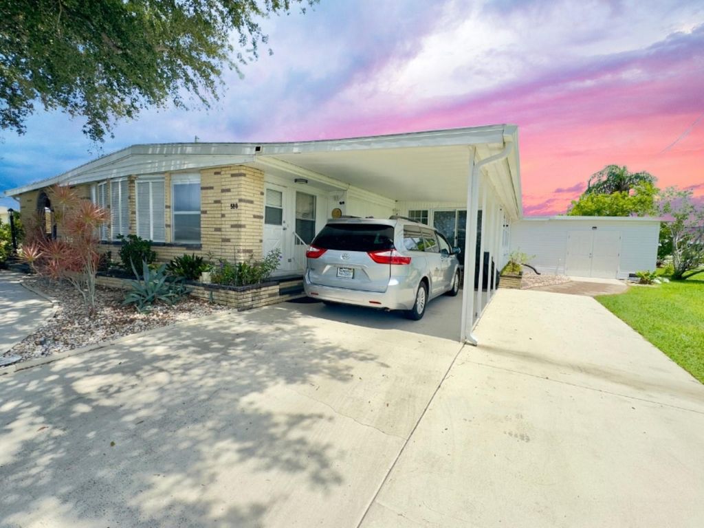 580 FAIRMOUNT DRIVE, North Port, FL 34287