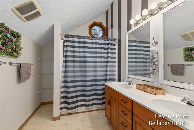 2575 Heath Road, Hastings, MI 49058