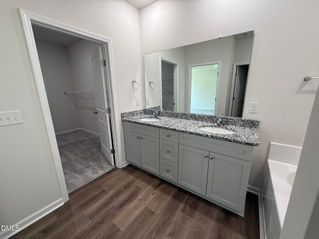 86 Harvest Hills Lane, Dunn, NC 28334