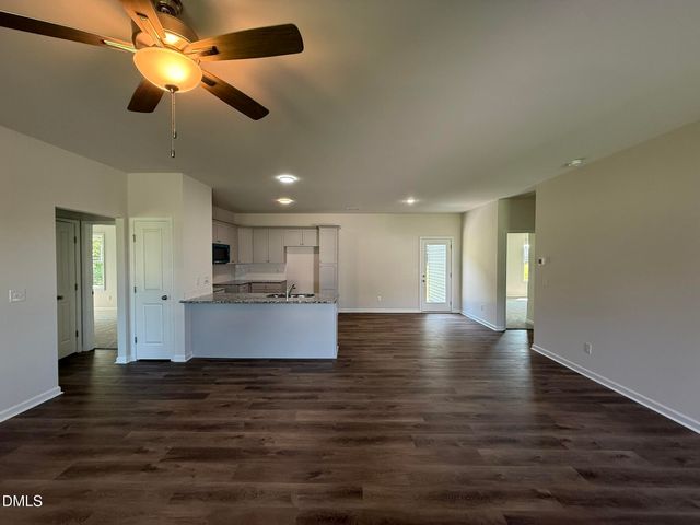 86 Harvest Hills Lane, Dunn, NC 28334