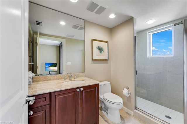 1050 Borghese LN 605, Naples, FL 34114