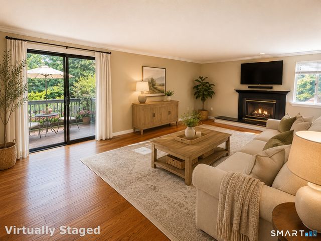 74 Hollister Way South 74, Glastonbury, CT 06033
