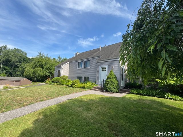 74 Hollister Way South 74, Glastonbury, CT 06033