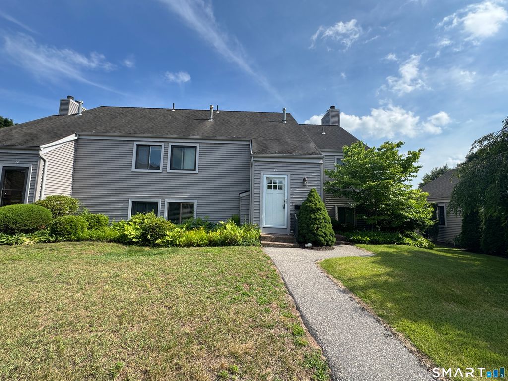 74 Hollister Way South 74, Glastonbury, CT 06033