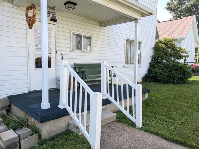 214 Jennings Ave, Scottdale, PA 15683
