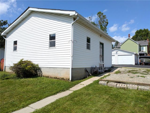 214 Jennings Ave, Scottdale, PA 15683