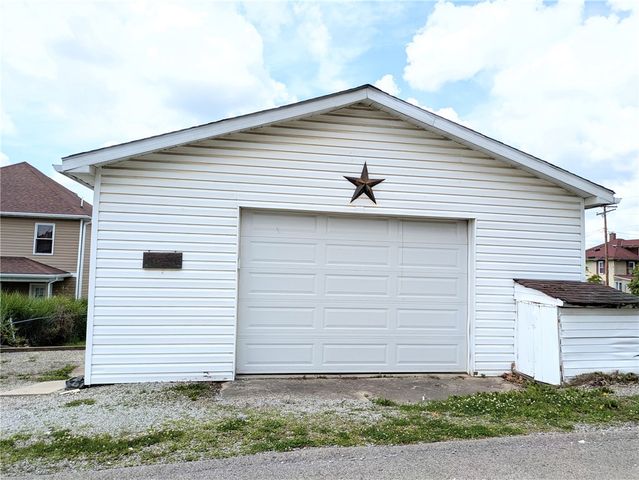 214 Jennings Ave, Scottdale, PA 15683