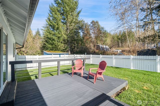 1180 E Trails End Drive, Belfair, WA 98528