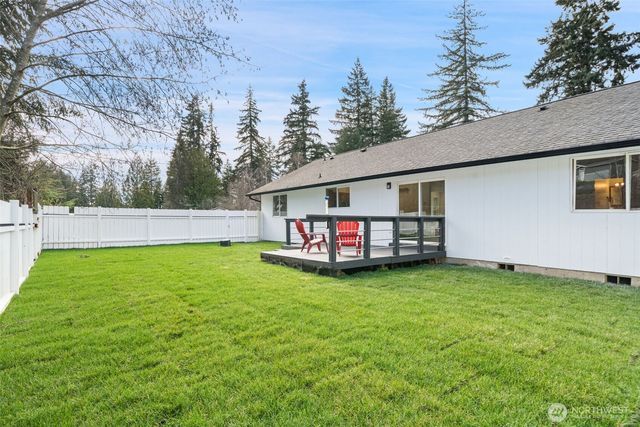 1180 E Trails End Drive, Belfair, WA 98528