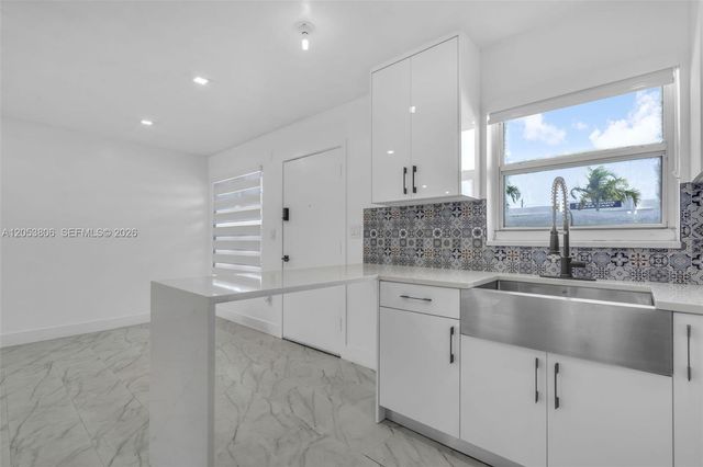 2225 NE 123rd St 102, North Miami, FL 33181