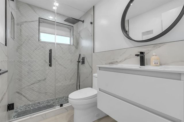 2225 NE 123rd St 102, North Miami, FL 33181