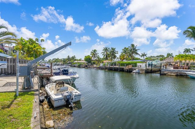 2225 NE 123rd St 102, North Miami, FL 33181
