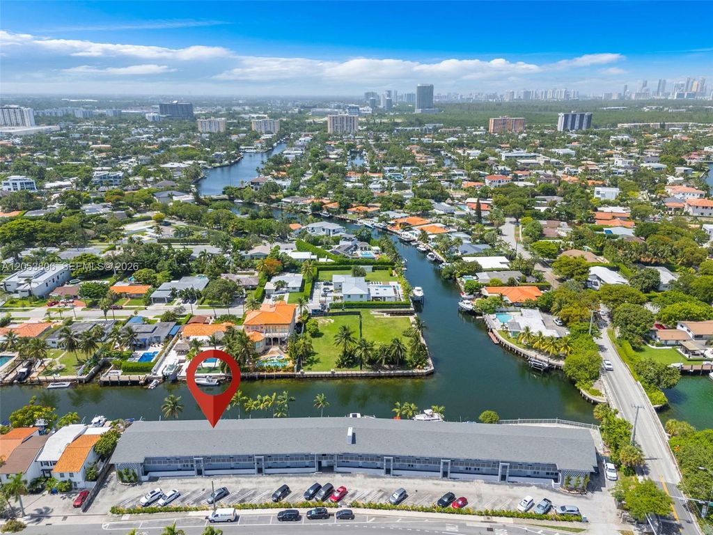 2225 NE 123rd St 102, North Miami, FL 33181
