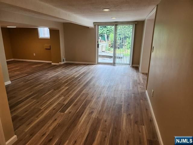 211 Mccloud Drive, Fort Lee, NJ 07024