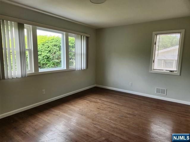 211 Mccloud Drive, Fort Lee, NJ 07024