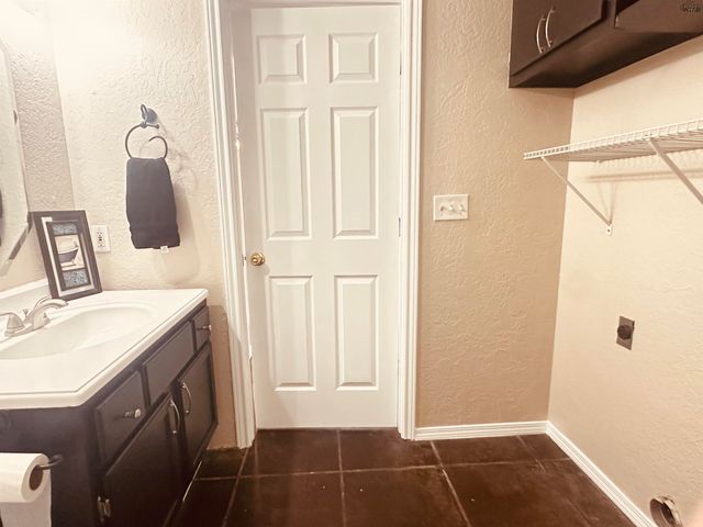 5130 LAKE SHORE DRIVE, Wichita Falls, TX 76310