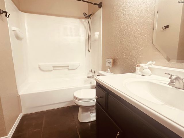 5130 LAKE SHORE DRIVE, Wichita Falls, TX 76310