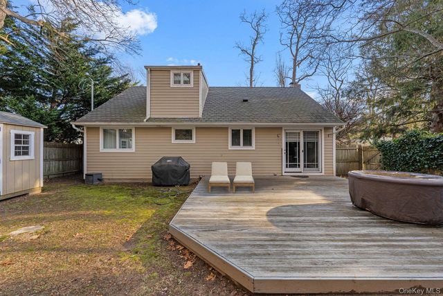 137 Cove Road, Huntington, NY 11743