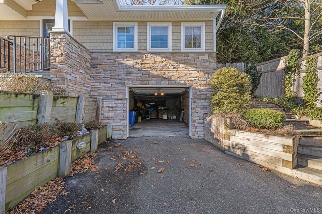 137 Cove Road, Huntington, NY 11743