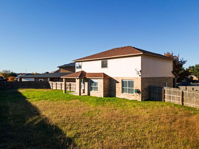 5402 Willamette LN, Killeen, TX 76549