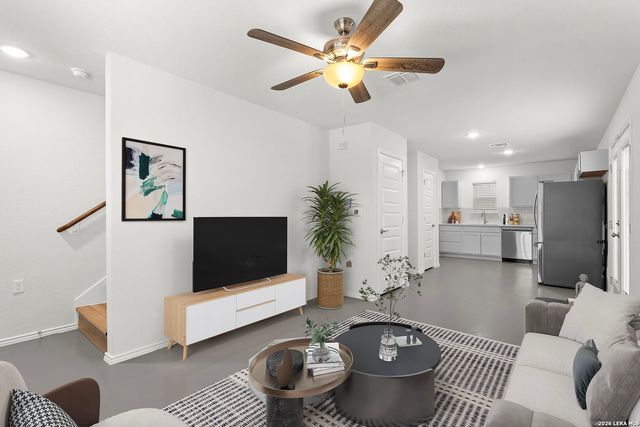 631 E Carolina St Bldg 2, San Antonio, TX 78210