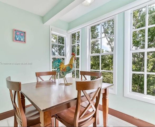 202 W Canal Dr, Key Largo, FL 33037