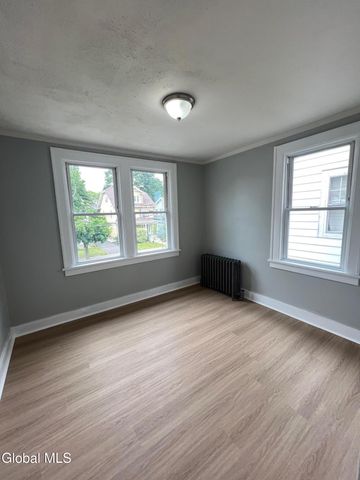 17 Winthrop Avenue, Albany, NY 12203