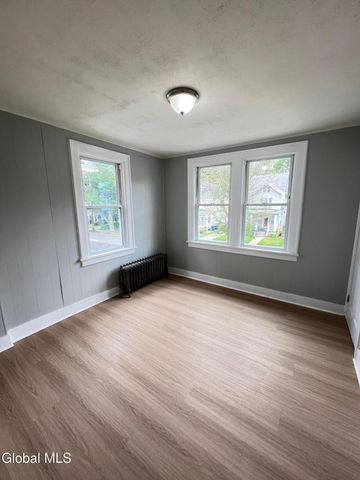 17 Winthrop Avenue, Albany, NY 12203