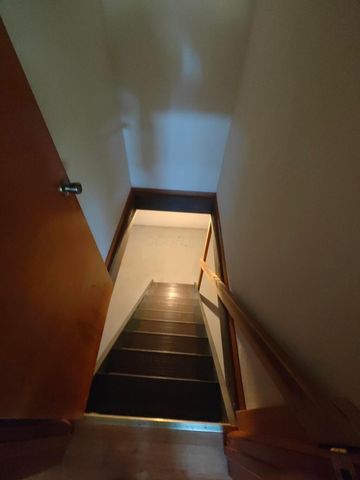 909 Fieldson Drive, Heath, OH 43056