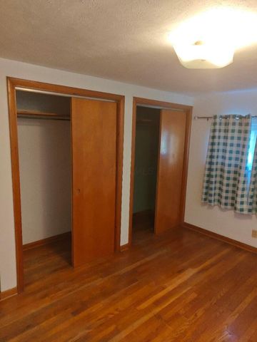 909 Fieldson Drive, Heath, OH 43056