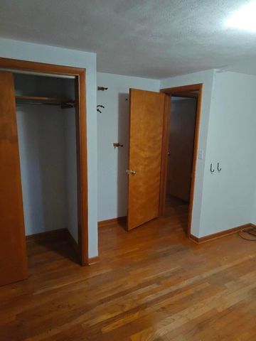 909 Fieldson Drive, Heath, OH 43056