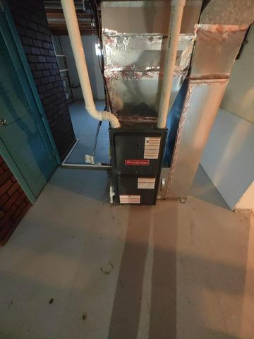 909 Fieldson Drive, Heath, OH 43056