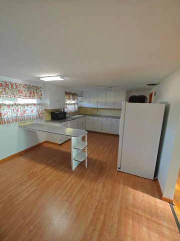 909 Fieldson Drive, Heath, OH 43056